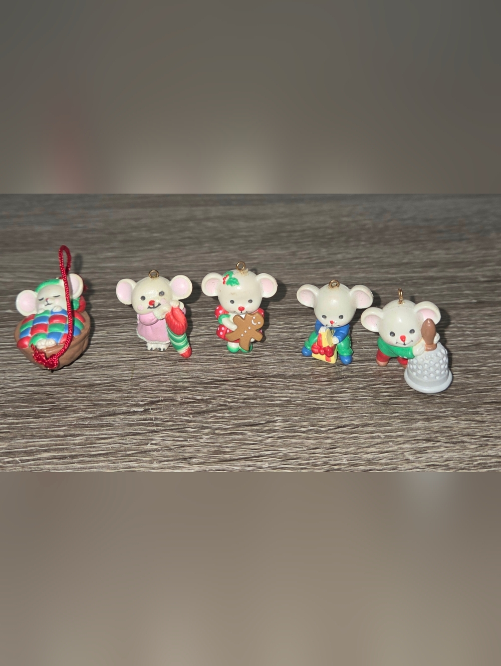 Set of 5  Avon Merry Little Mouse Christmas Miniature Ornaments 1" SEE PICTURES.